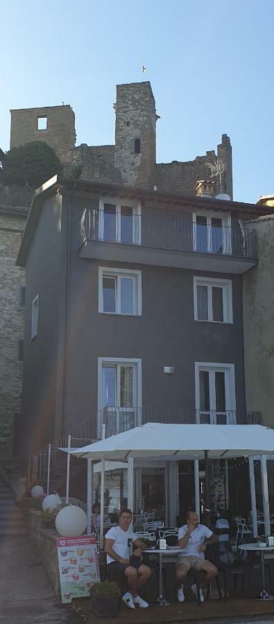 Hotel Civico36 Passignano sul Trasimeno Exterior foto